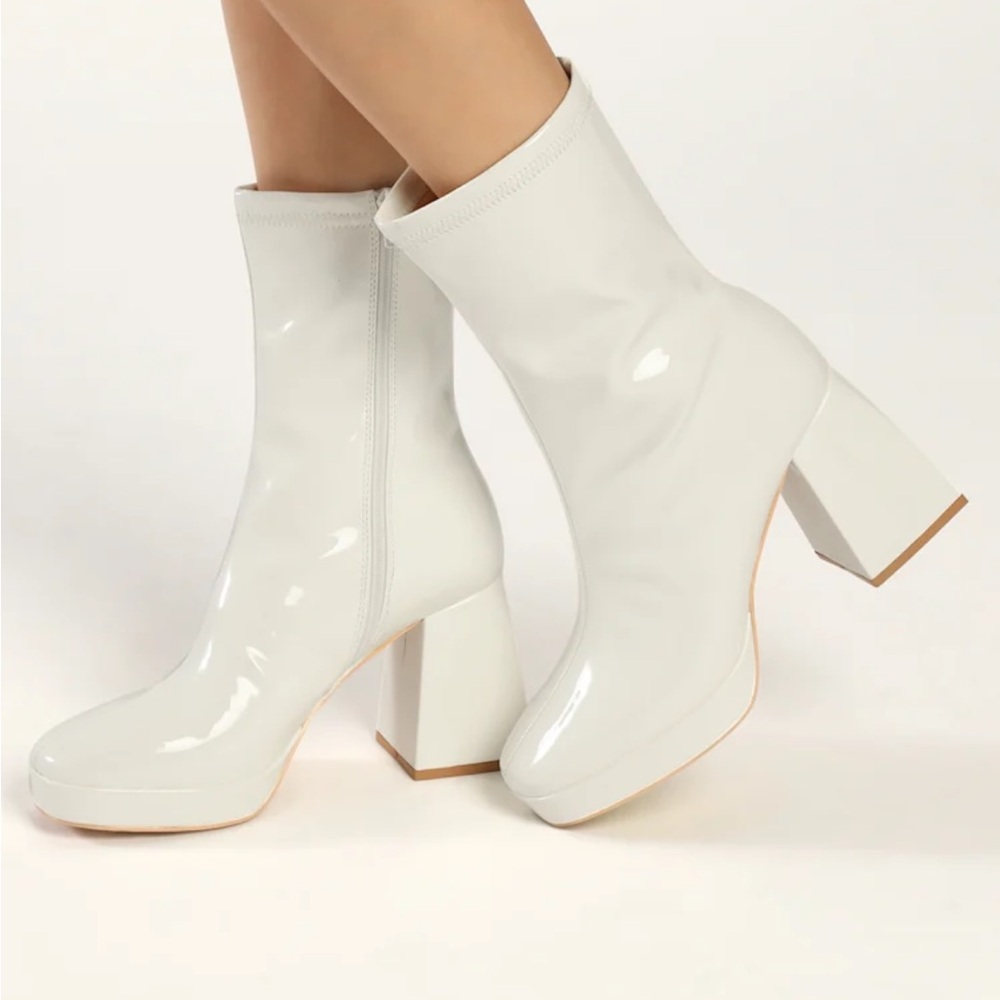 Lulu's Off White Edmen Patent Platform Boots